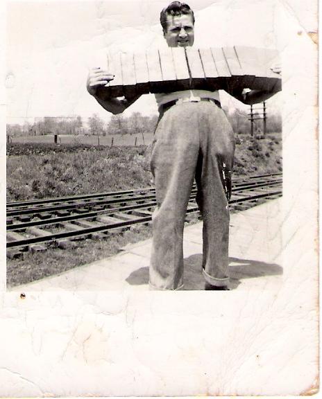 Angelo-with-Bricks-c.-1950-002